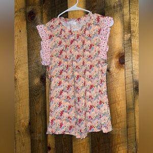 Gorgeous floral top